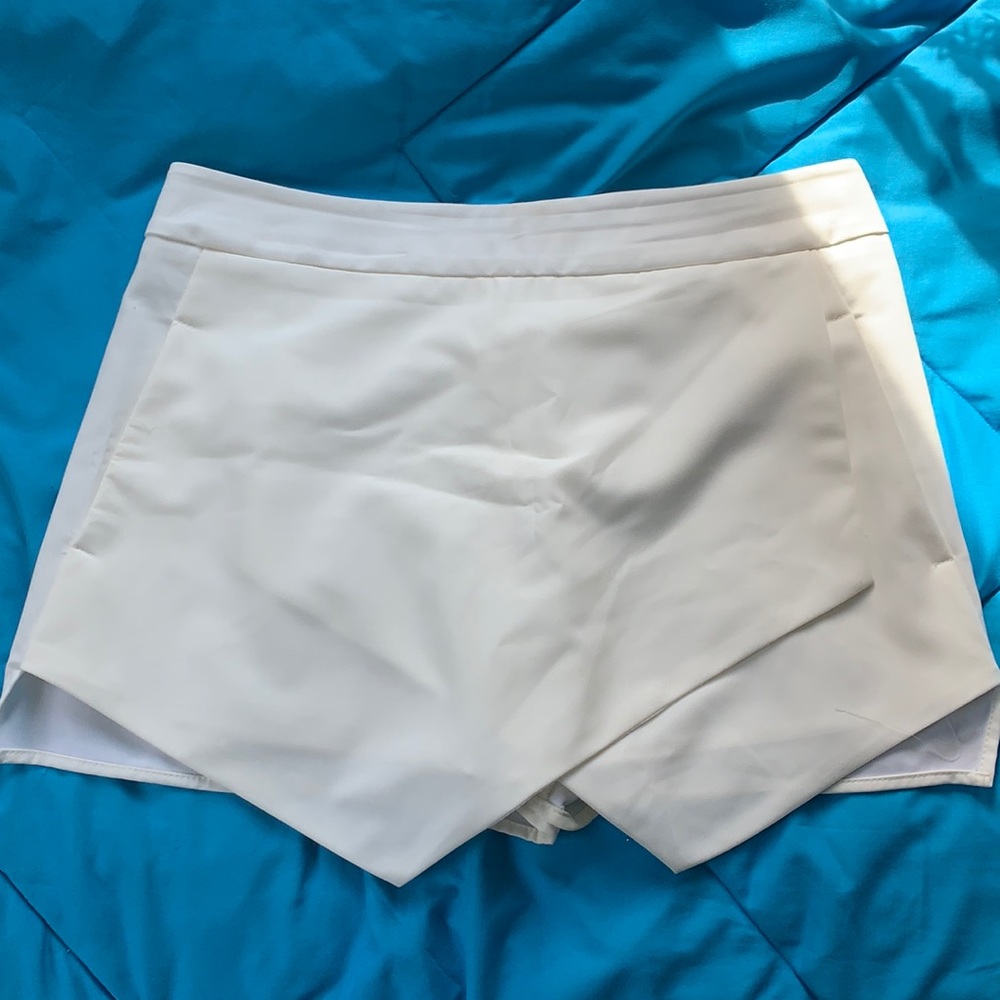 A line skort